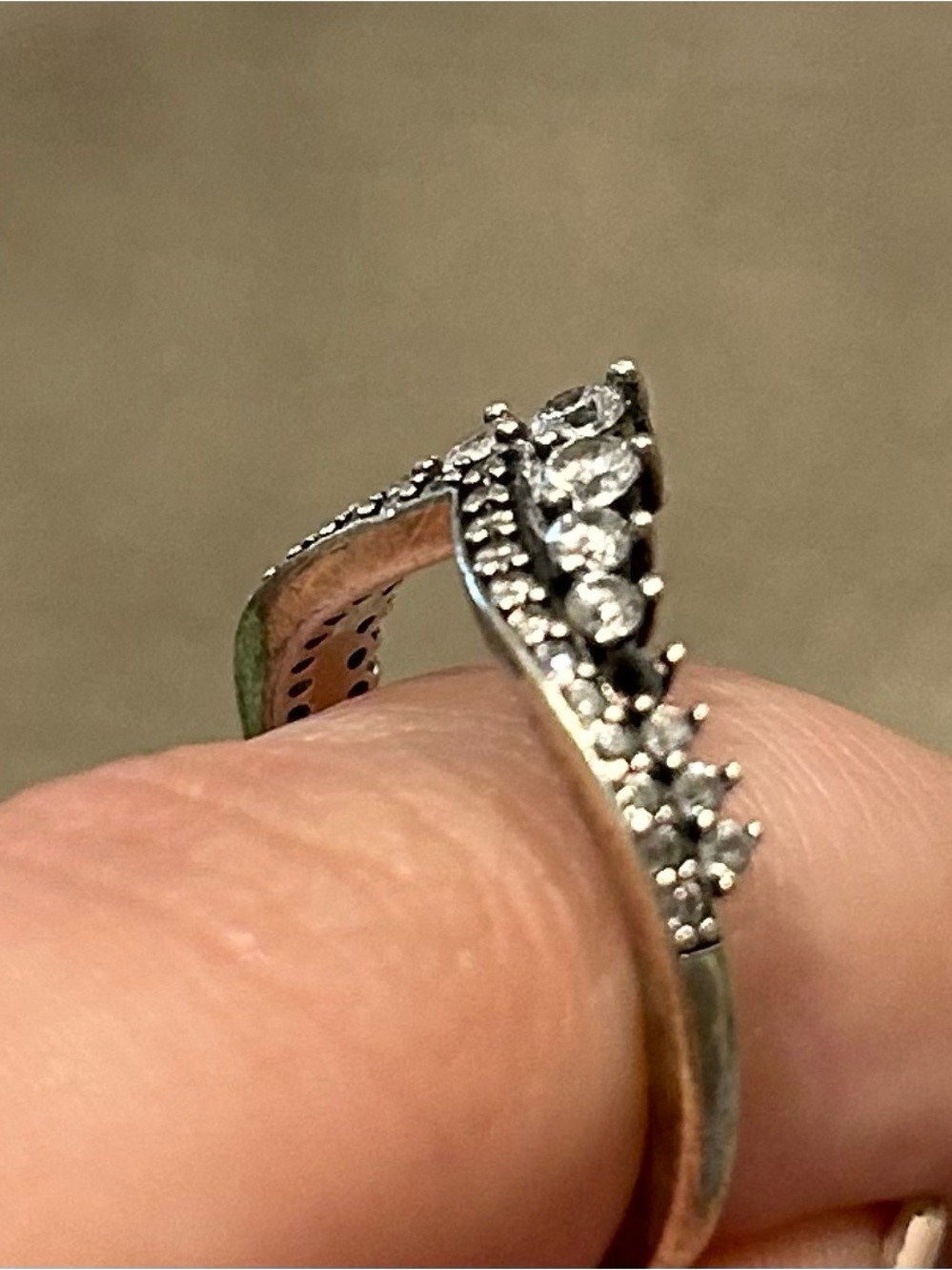 Pandora Princess Wishbone Ring size 6 - Picture 4 of 8